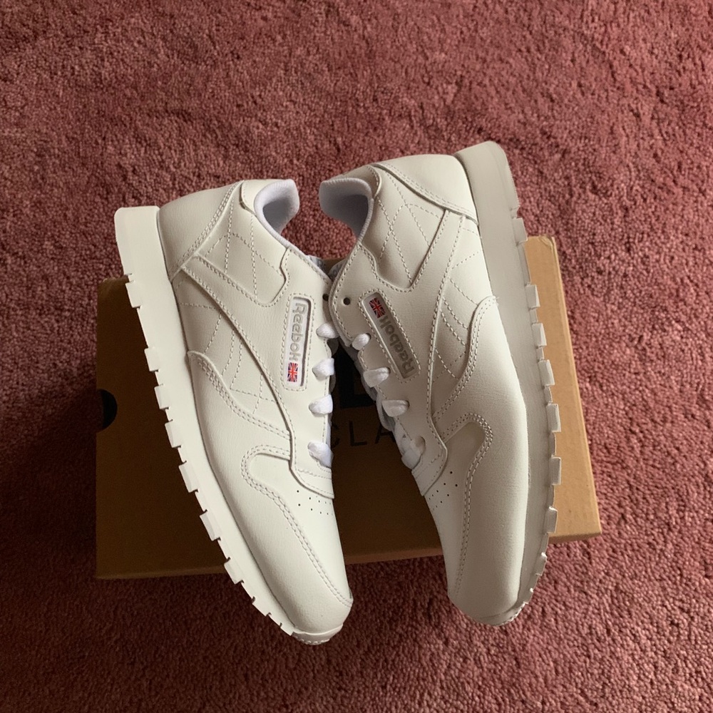 Classic White Reebox - Picture 4 of 7